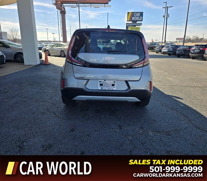 Kia Soul Vehicle Full-screen Gallery Image 6