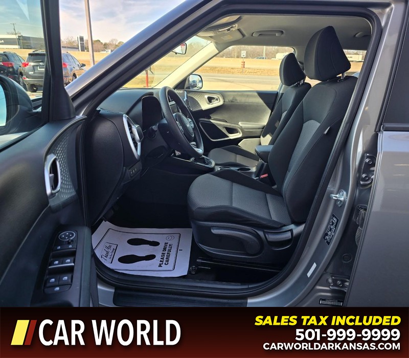 Kia Soul Vehicle Full-screen Gallery Image 9