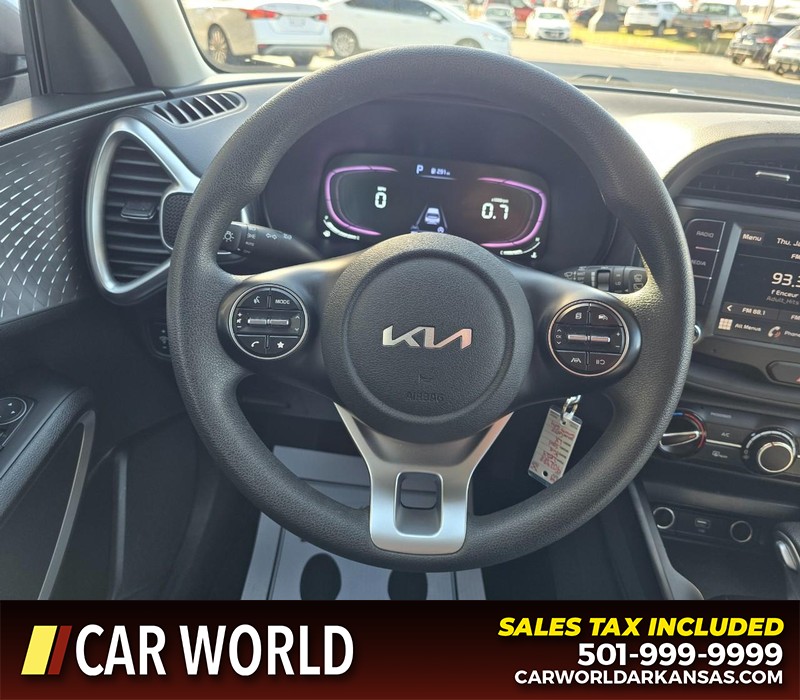 Kia Soul Vehicle Full-screen Gallery Image 16