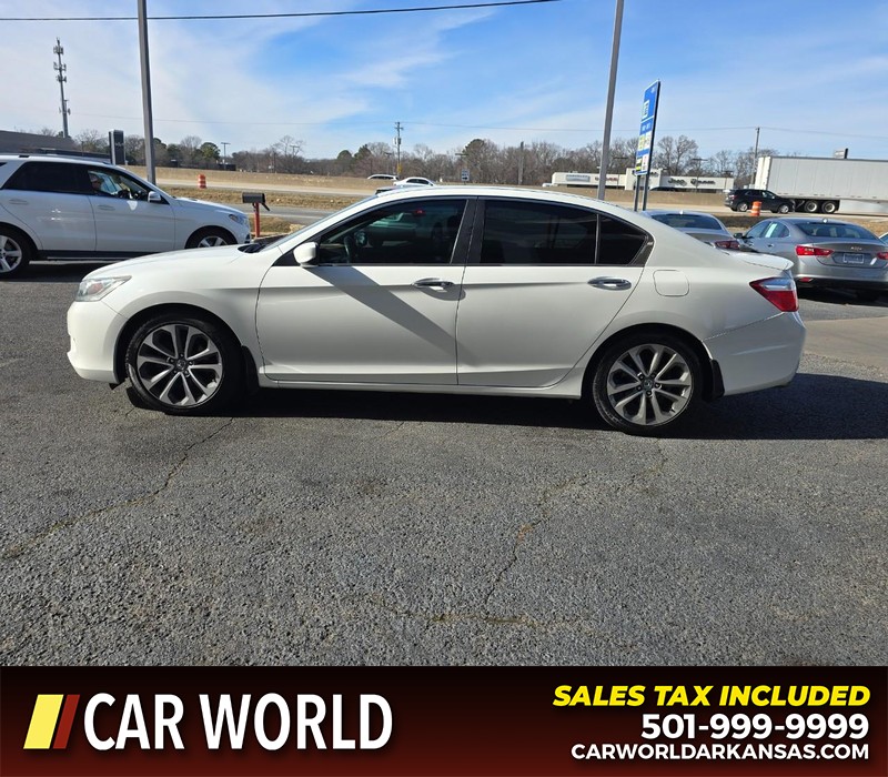 Honda Accord Sedan Vehicle Full-screen Gallery Image 4