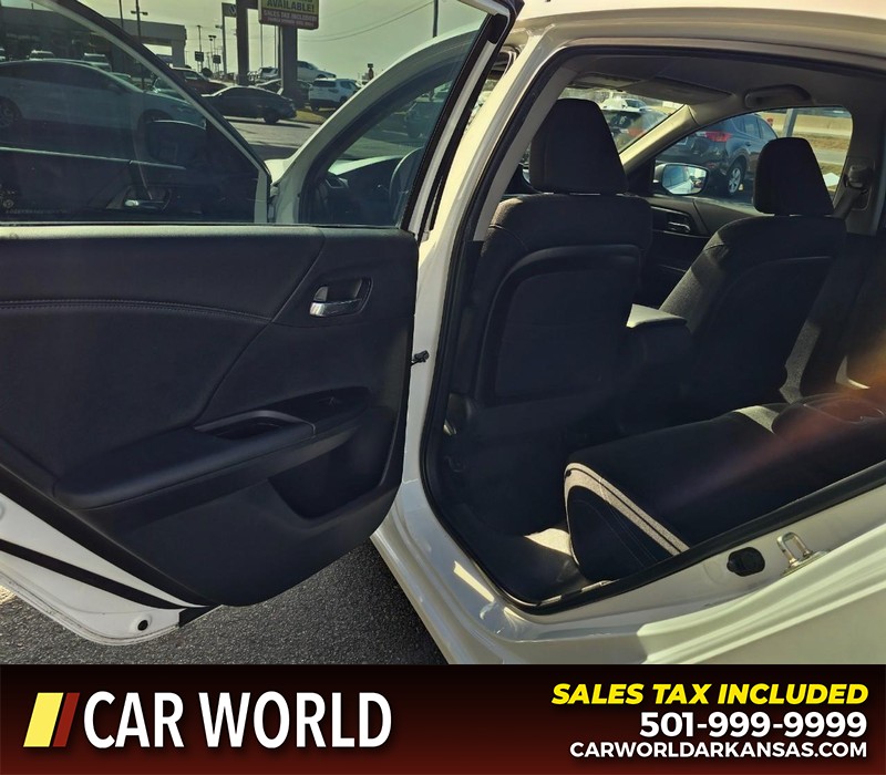 Honda Accord Sedan Vehicle Full-screen Gallery Image 9