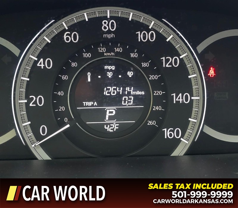 Honda Accord Sedan Vehicle Full-screen Gallery Image 15