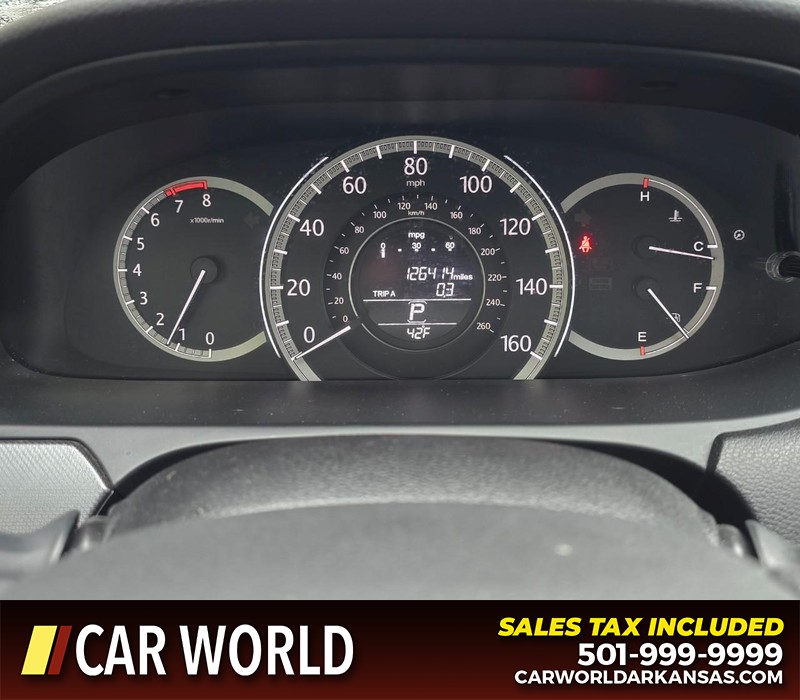 Honda Accord Sedan Vehicle Full-screen Gallery Image 16