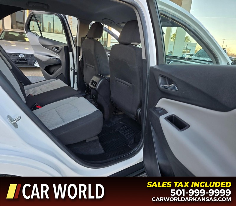 Chevrolet Equinox Vehicle Full-screen Gallery Image 12