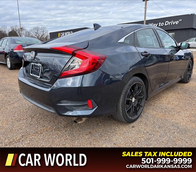 Honda Civic Sedan Vehicle Full-screen Gallery Image 3