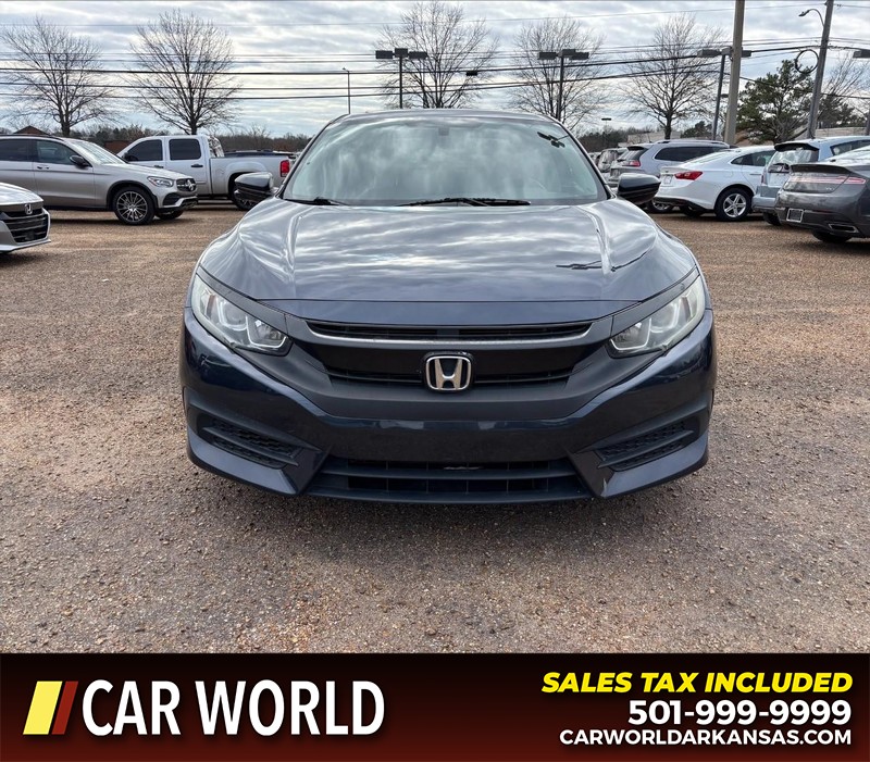 Honda Civic Sedan Vehicle Full-screen Gallery Image 10