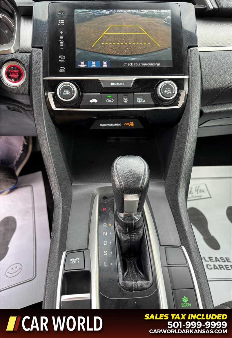 Honda Civic Sedan Vehicle Full-screen Gallery Image 17