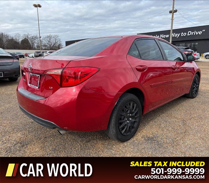 Toyota Corolla Vehicle Full-screen Gallery Image 2