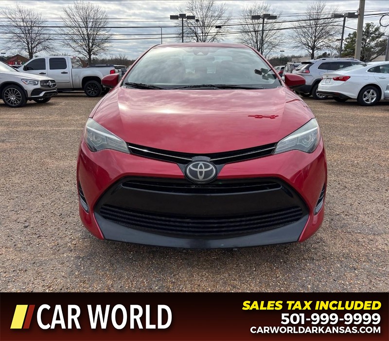 Toyota Corolla Vehicle Full-screen Gallery Image 10