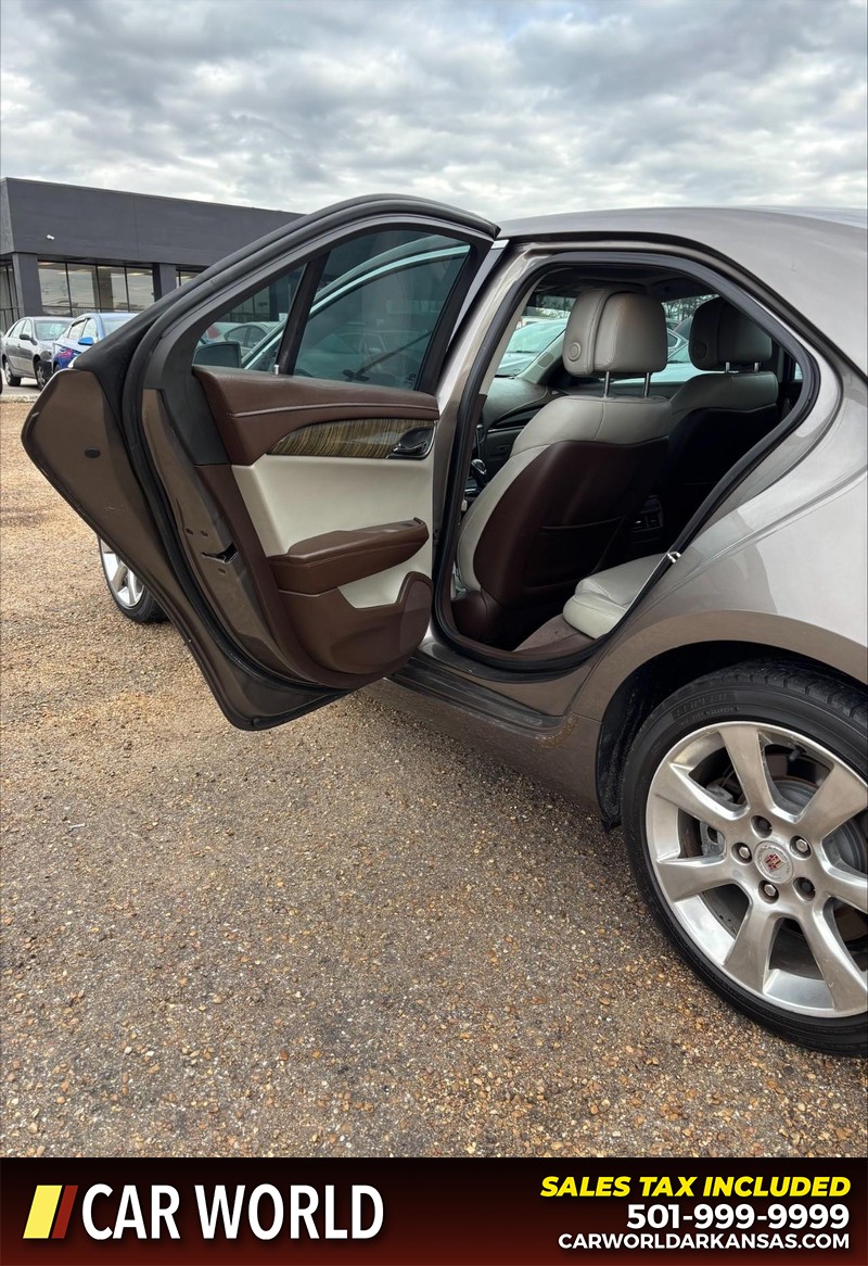 Cadillac ATS Vehicle Full-screen Gallery Image 14