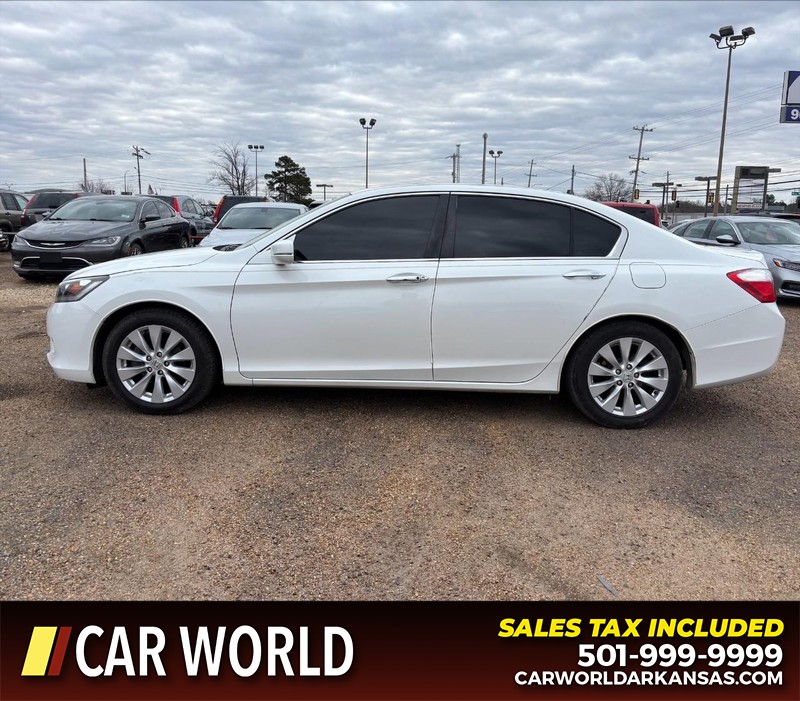 Honda Accord Sedan Vehicle Full-screen Gallery Image 8