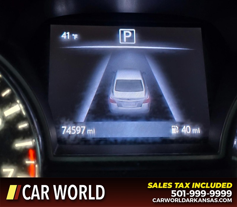 Nissan Altima Vehicle Full-screen Gallery Image 16