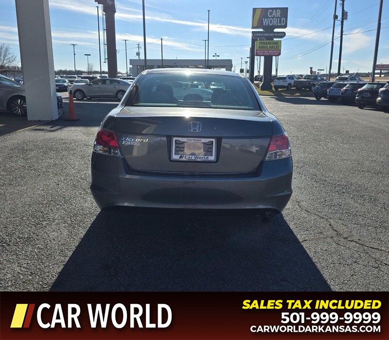 Honda Accord Sedan Vehicle Full-screen Gallery Image 5