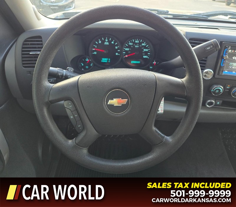 Chevrolet Silverado 1500 Vehicle Full-screen Gallery Image 16