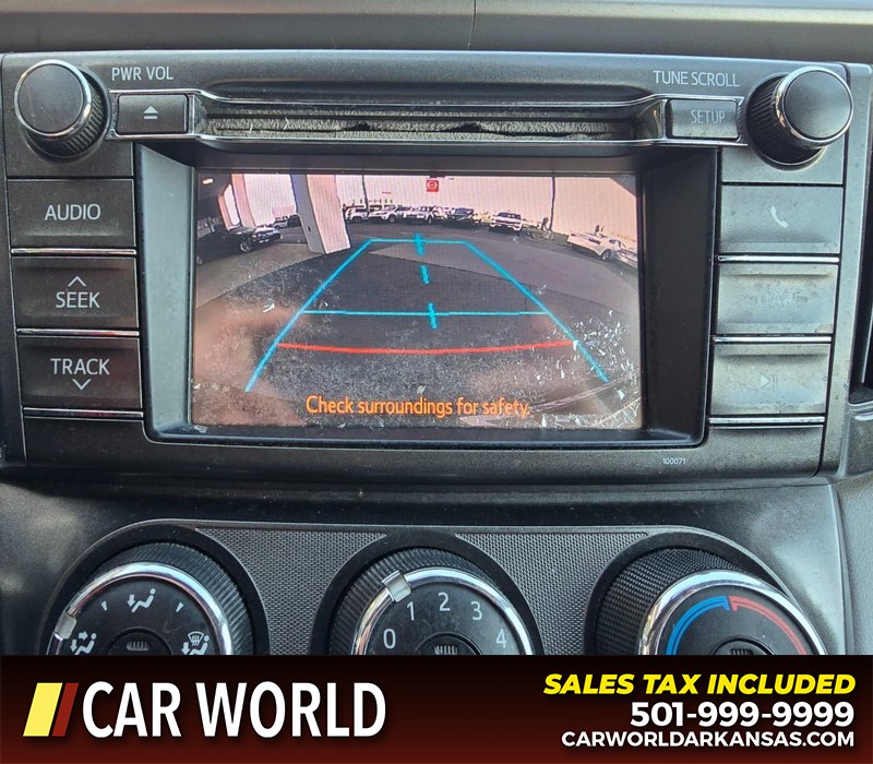 Toyota RAV4 Vehicle Full-screen Gallery Image 20