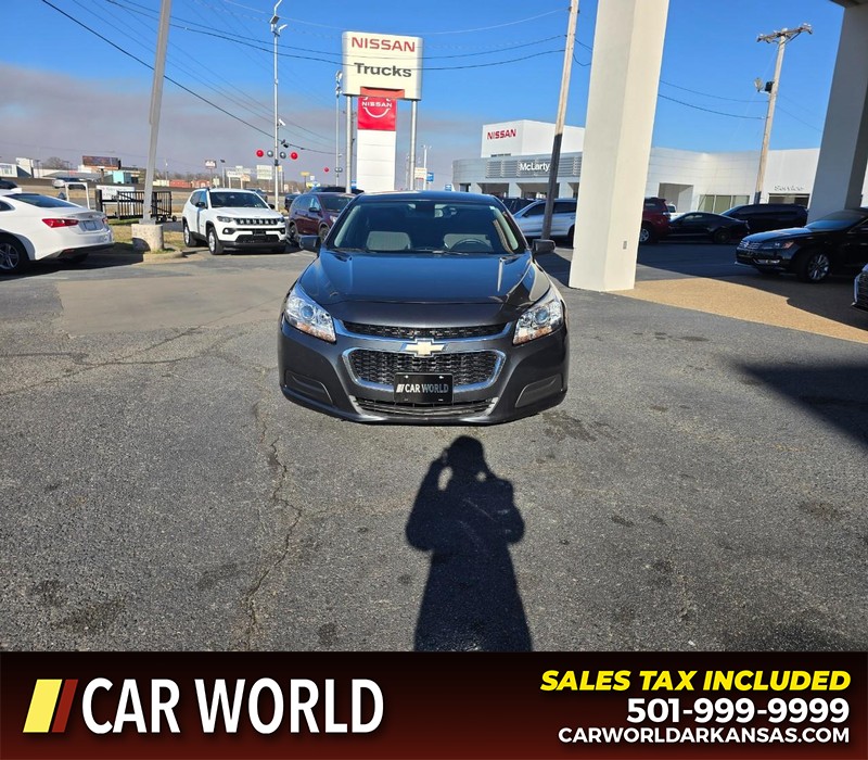 Chevrolet Malibu Vehicle Full-screen Gallery Image 2