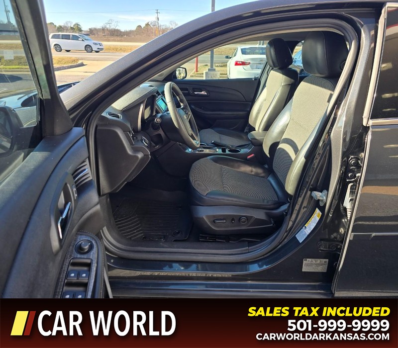 Chevrolet Malibu Vehicle Full-screen Gallery Image 8