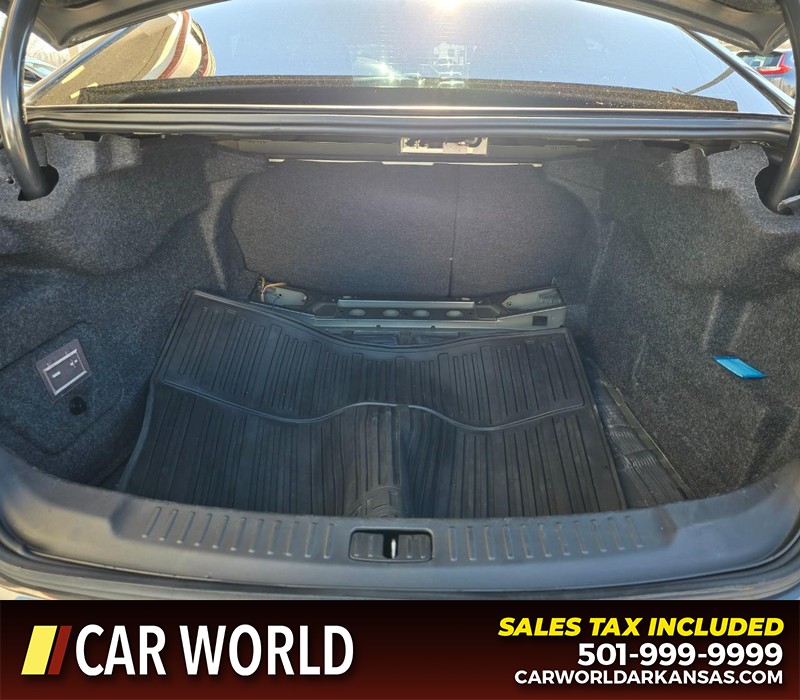 Chevrolet Malibu Vehicle Full-screen Gallery Image 13