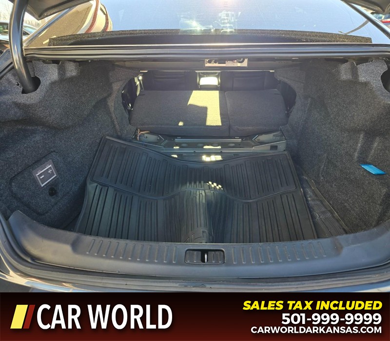 Chevrolet Malibu Vehicle Full-screen Gallery Image 14