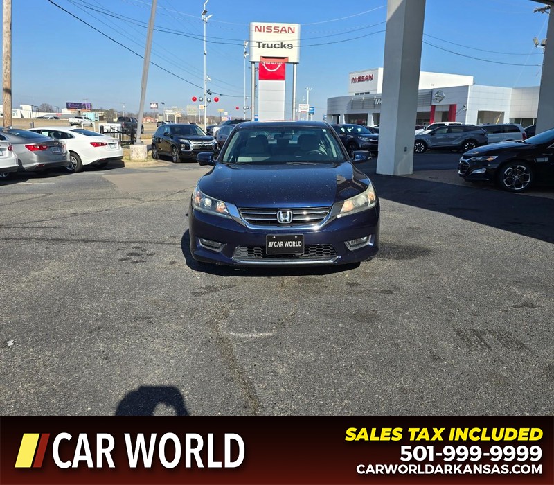 Honda Accord Sedan Vehicle Full-screen Gallery Image 2