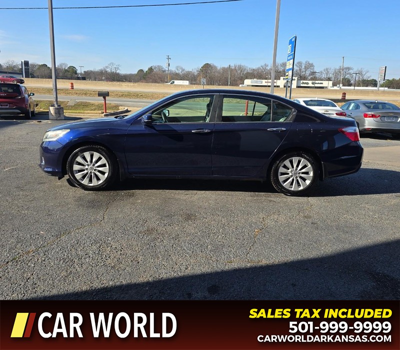 Honda Accord Sedan Vehicle Full-screen Gallery Image 4