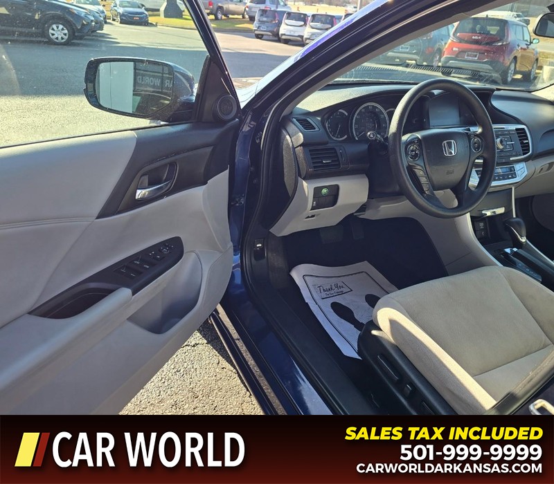 Honda Accord Sedan Vehicle Full-screen Gallery Image 7