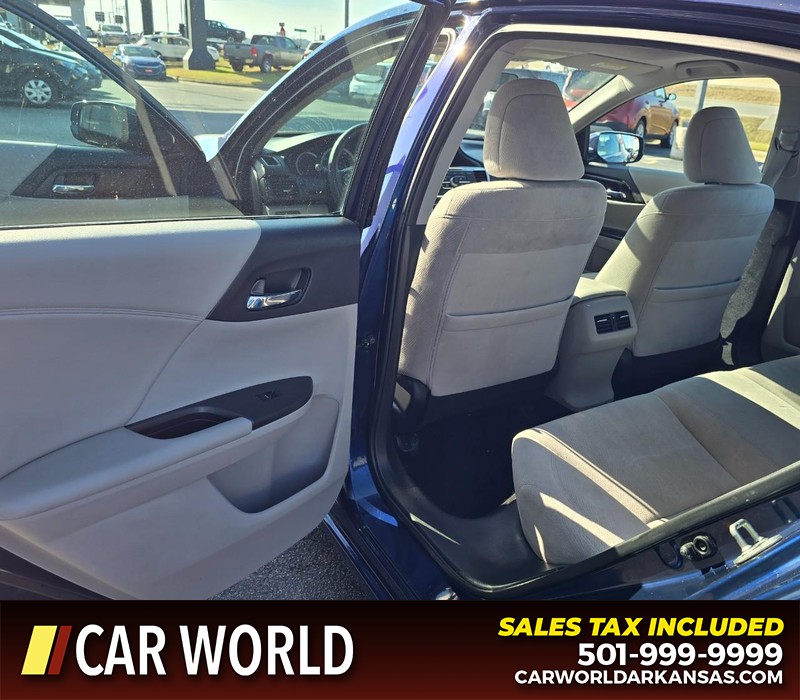 Honda Accord Sedan Vehicle Full-screen Gallery Image 9