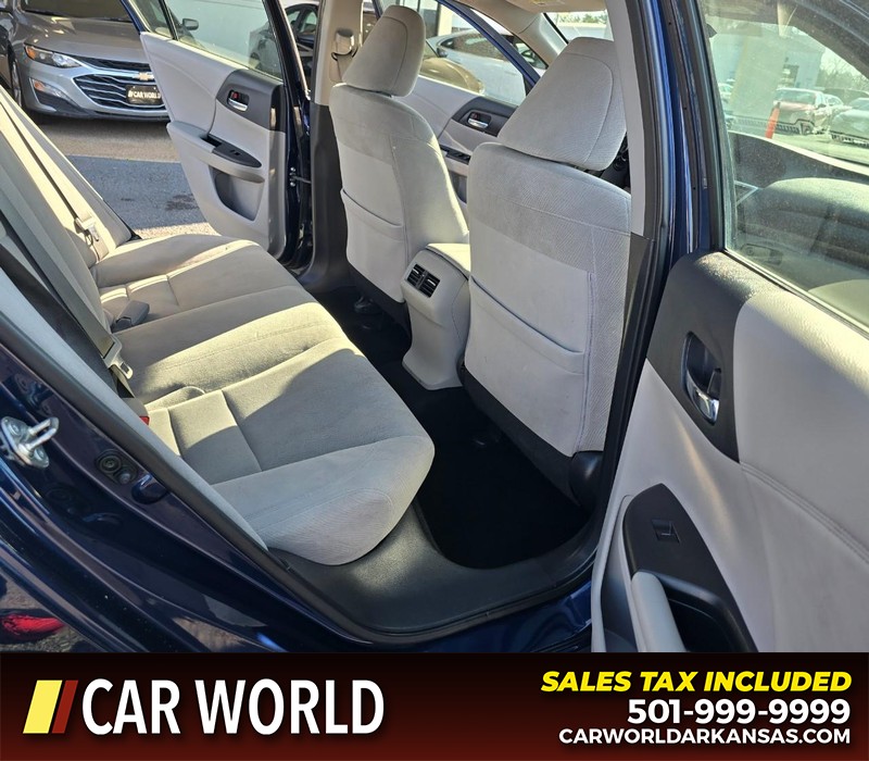 Honda Accord Sedan Vehicle Full-screen Gallery Image 12