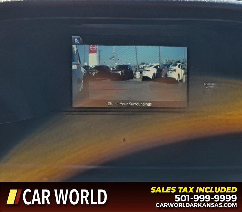 Honda Accord Sedan Vehicle Full-screen Gallery Image 18