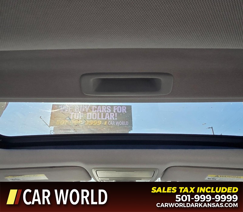 Honda Accord Sedan Vehicle Full-screen Gallery Image 19