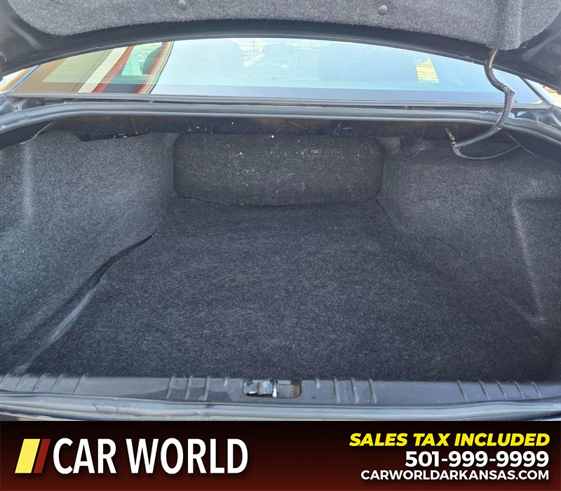 Chevrolet Impala Limited Vehicle Full-screen Gallery Image 13