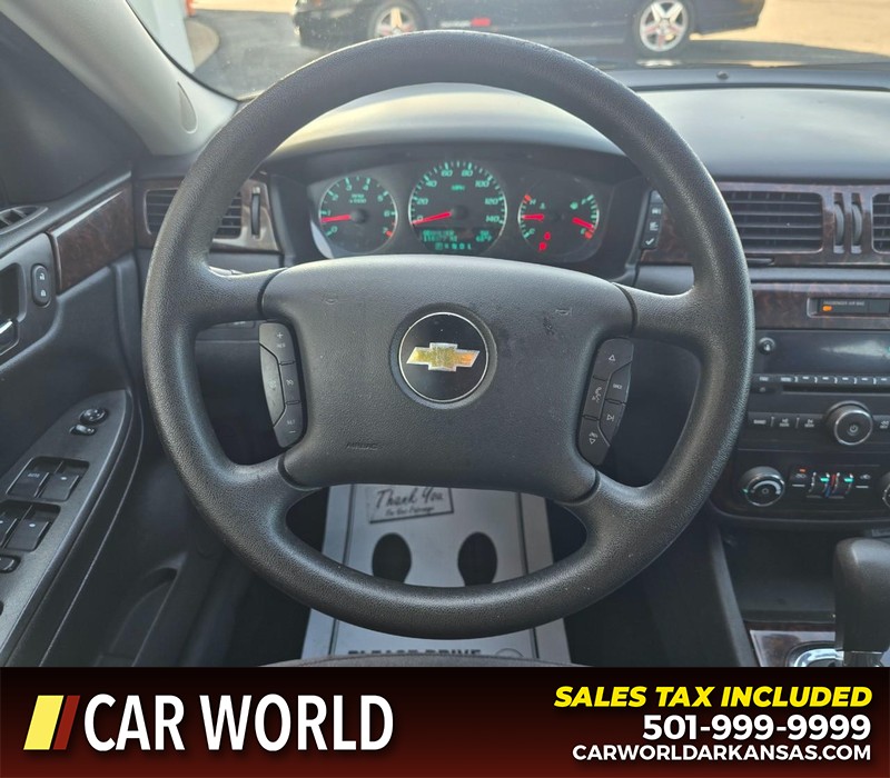 Chevrolet Impala Limited Vehicle Full-screen Gallery Image 14