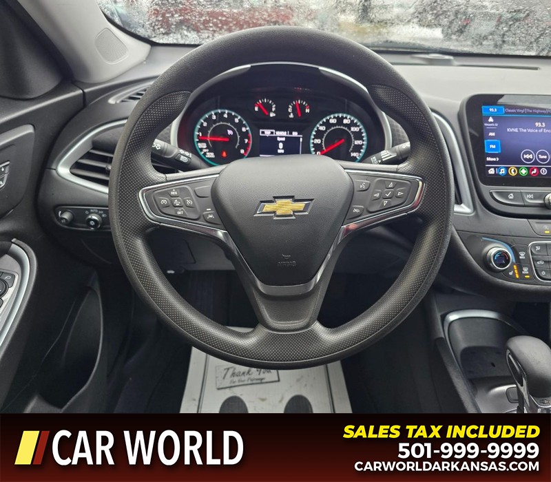 Chevrolet Malibu Vehicle Full-screen Gallery Image 15