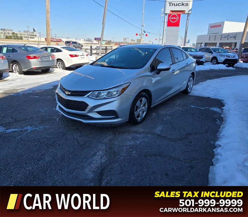 Chevrolet Cruze Vehicle Full-screen Gallery Image 3