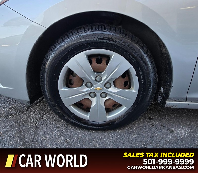 Chevrolet Cruze Vehicle Full-screen Gallery Image 6