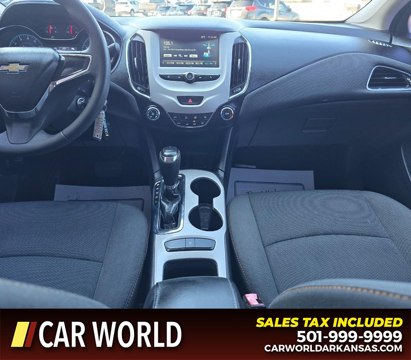 Chevrolet Cruze Vehicle Full-screen Gallery Image 18