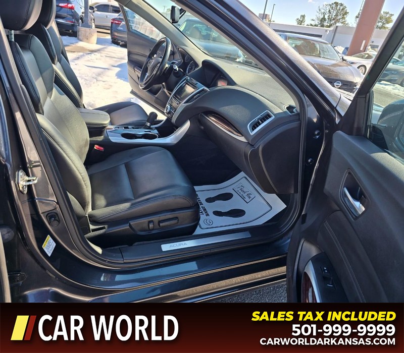 Acura TLX Vehicle Full-screen Gallery Image 11