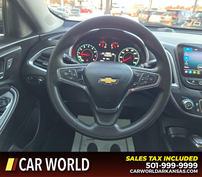 Chevrolet Malibu Vehicle Full-screen Gallery Image 15