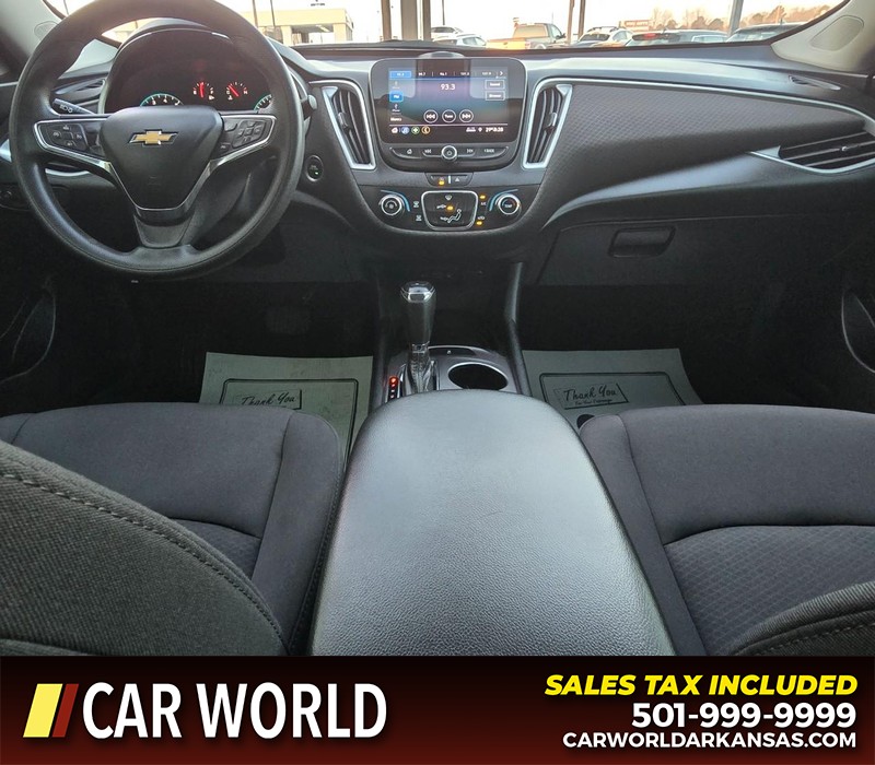 Chevrolet Malibu Vehicle Full-screen Gallery Image 18