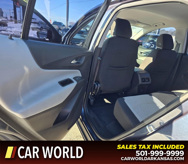 Chevrolet Equinox Vehicle Full-screen Gallery Image 9