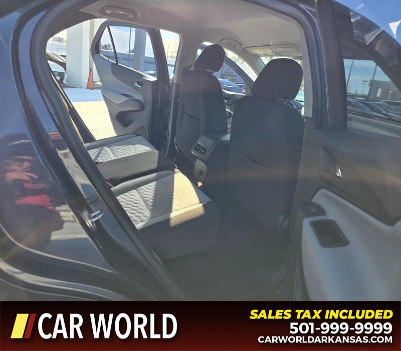 Chevrolet Equinox Vehicle Full-screen Gallery Image 12