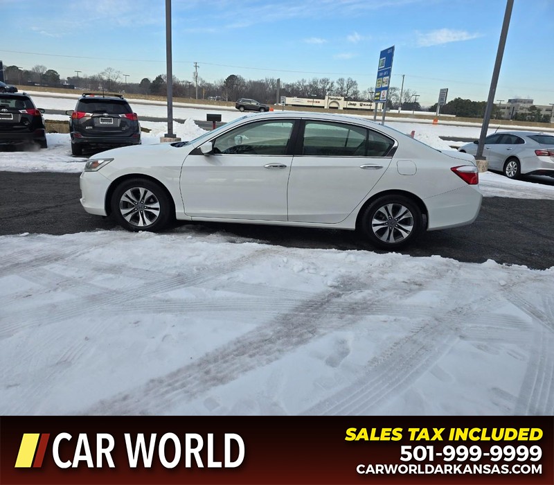 Honda Accord Sedan Vehicle Full-screen Gallery Image 4