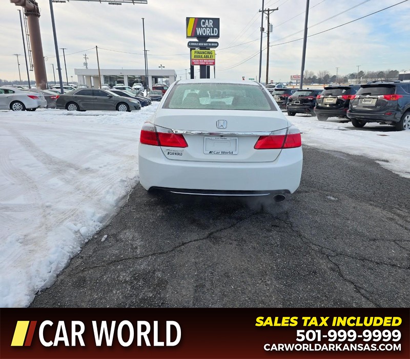 Honda Accord Sedan Vehicle Full-screen Gallery Image 5