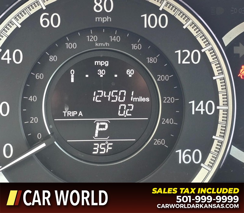 Honda Accord Sedan Vehicle Full-screen Gallery Image 15