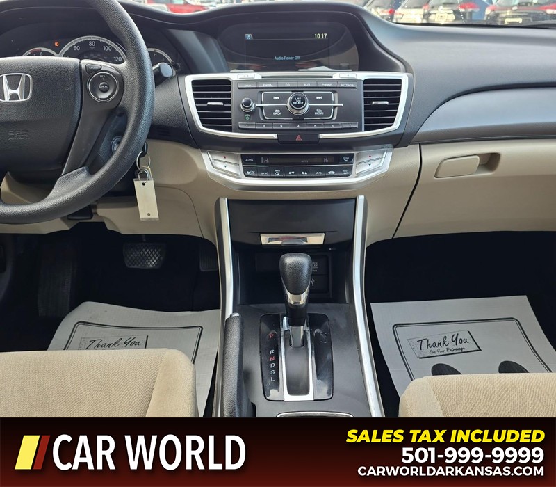 Honda Accord Sedan Vehicle Full-screen Gallery Image 17