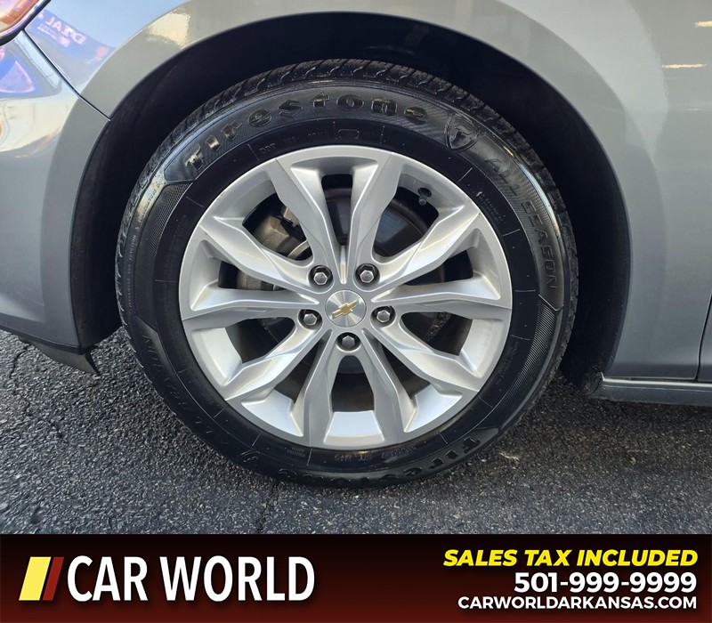 Chevrolet Malibu Vehicle Full-screen Gallery Image 6