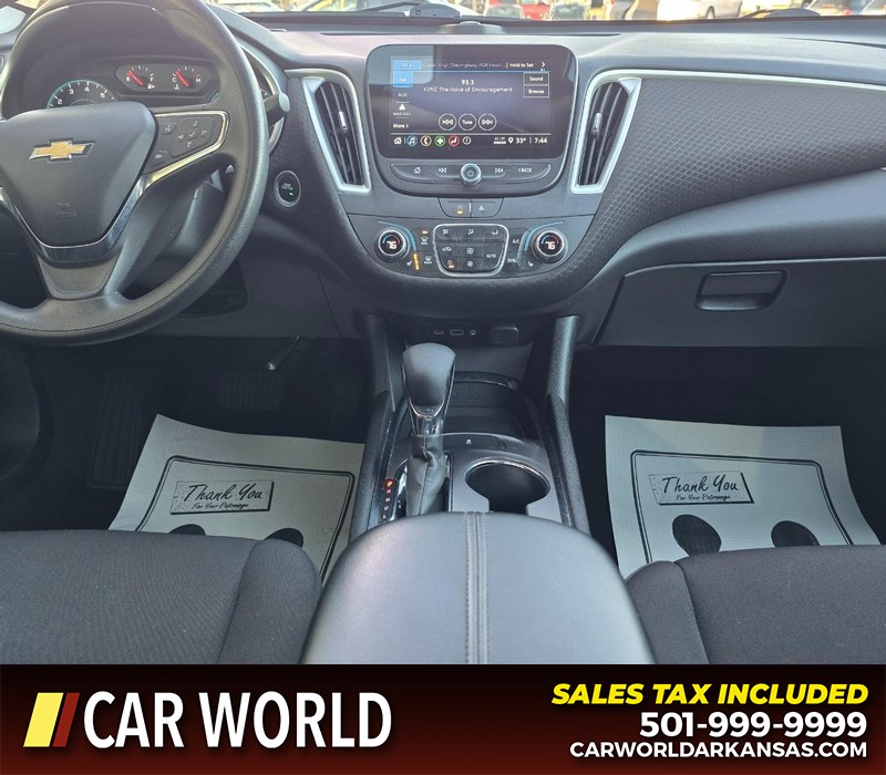 Chevrolet Malibu Vehicle Full-screen Gallery Image 18