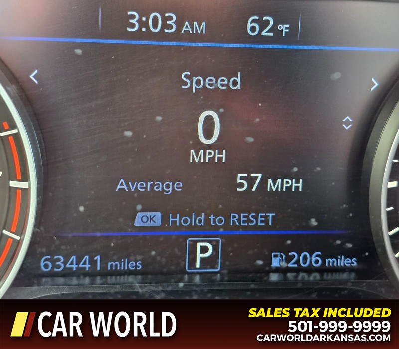 Nissan Altima Vehicle Full-screen Gallery Image 15