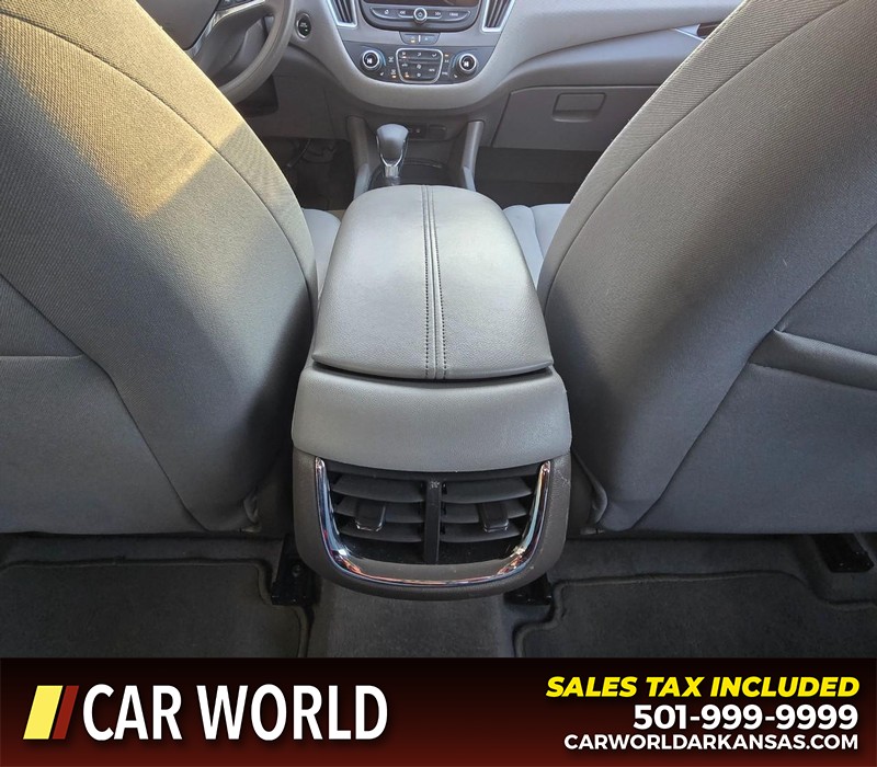 Chevrolet Malibu Vehicle Full-screen Gallery Image 19