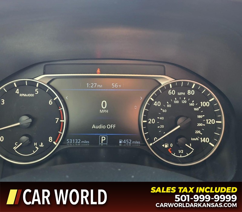 Nissan Altima Vehicle Full-screen Gallery Image 17